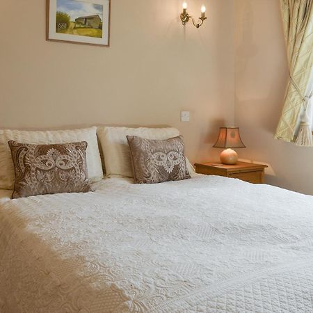 Stocks Tree Cottage Preston Wynne Екстер'єр фото